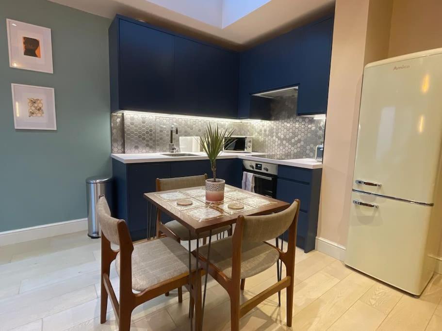 לונדון Pillow Menu! 1 Bed Garden Flat Finsbury Park מראה חיצוני תמונה